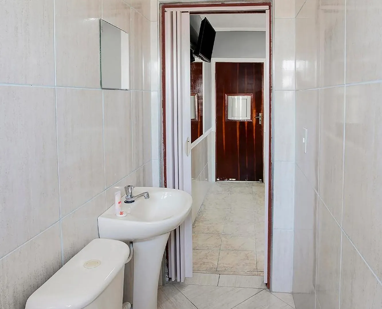 OYO Hotel Boneville, São Paulo