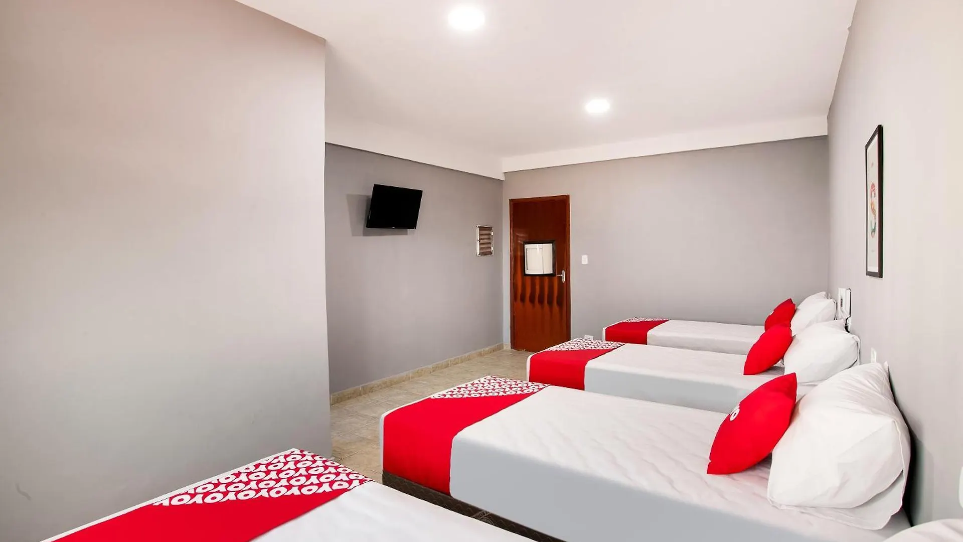 OYO Hotel Boneville, São Paulo