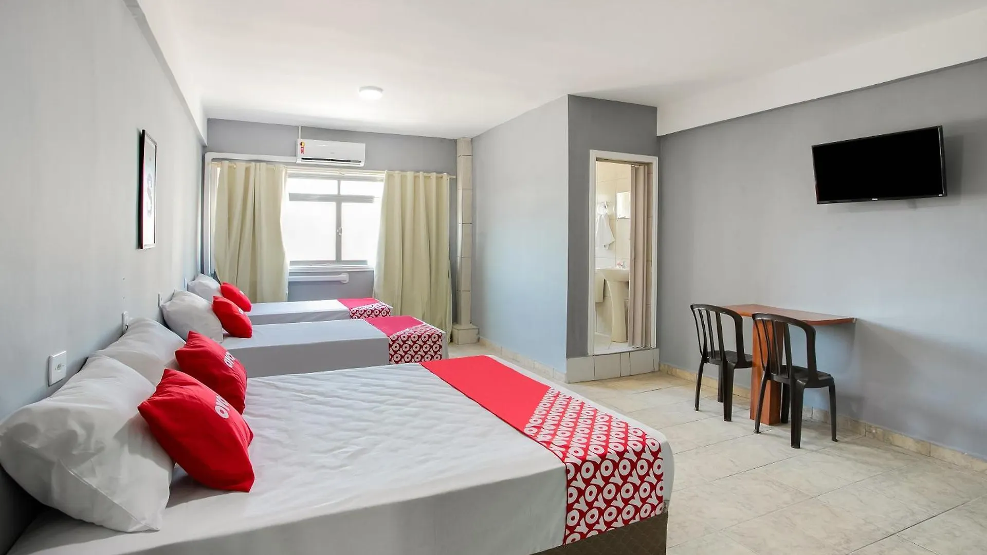 OYO Hotel Boneville, São Paulo