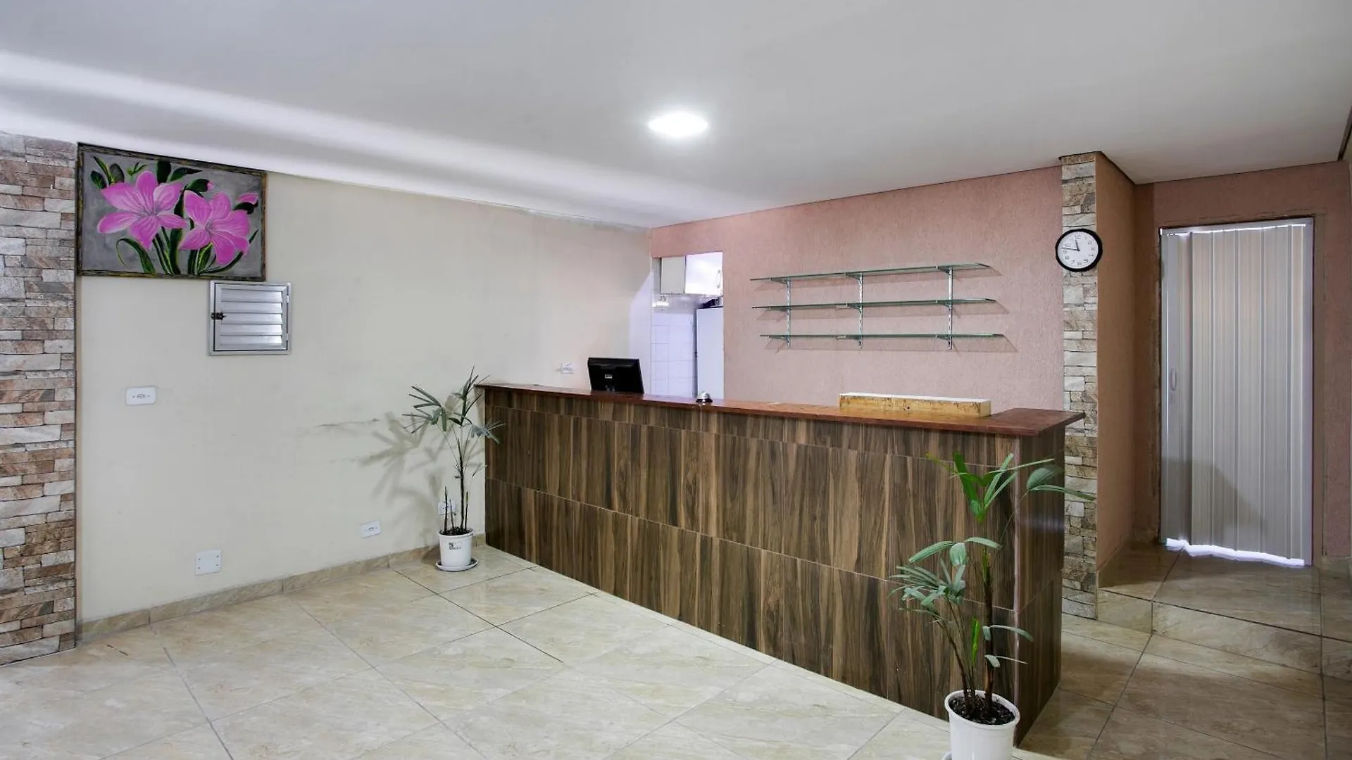 Oyo Hotel Boneville, São Paulo