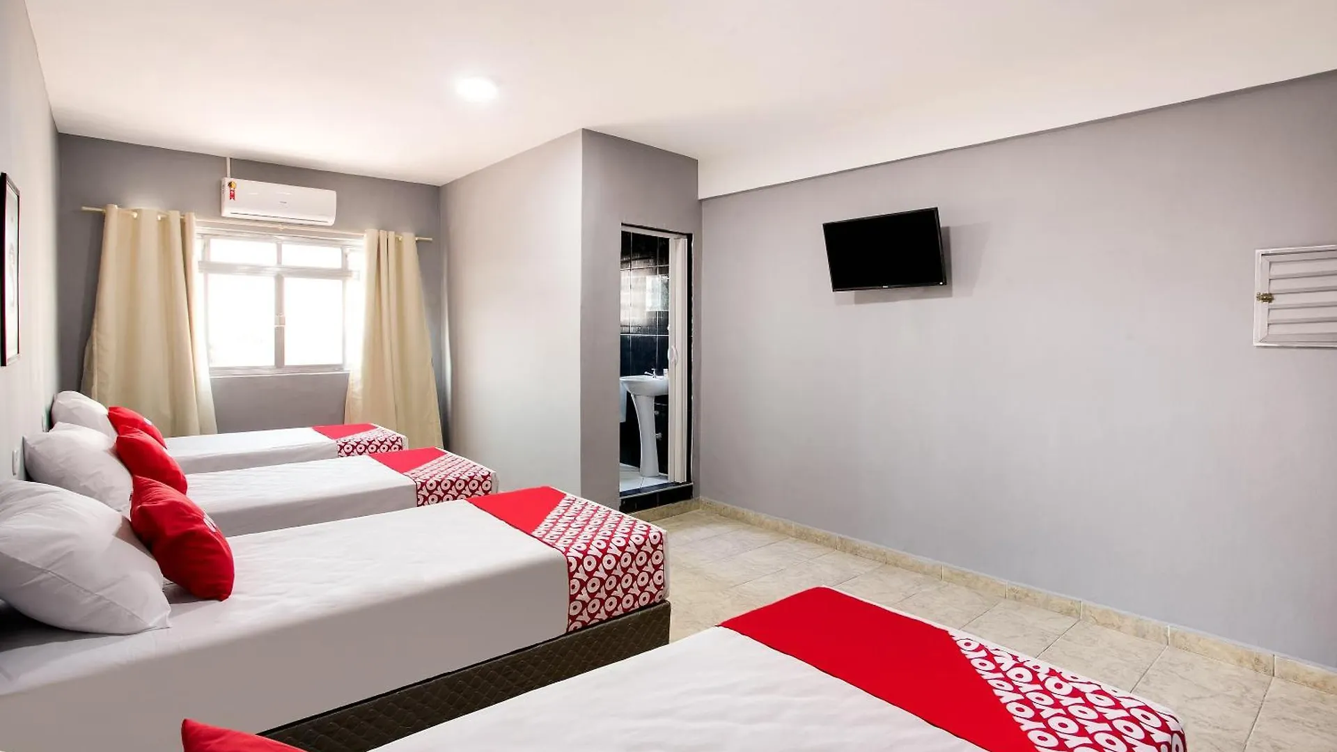 Oyo Hotel Boneville, Sao Paulo